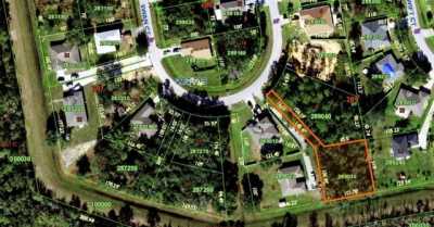 Residential Land For Sale in Poinciana, Florida