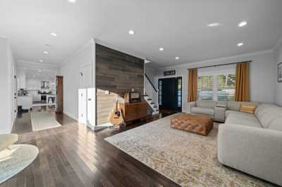 Home For Sale in Tiverton, Rhode Island