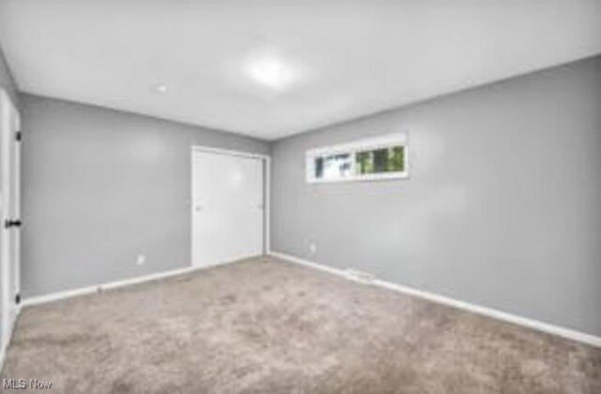 Picture of Home For Sale in Euclid, Ohio, United States