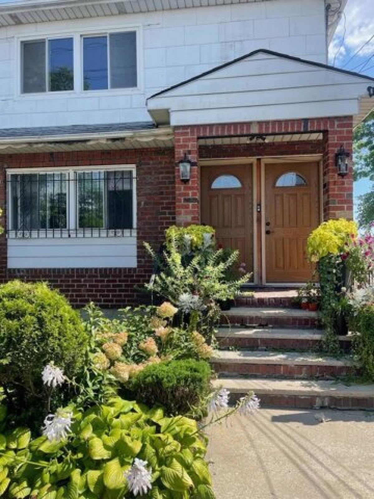 Picture of Home For Rent in Jamaica, New York, United States