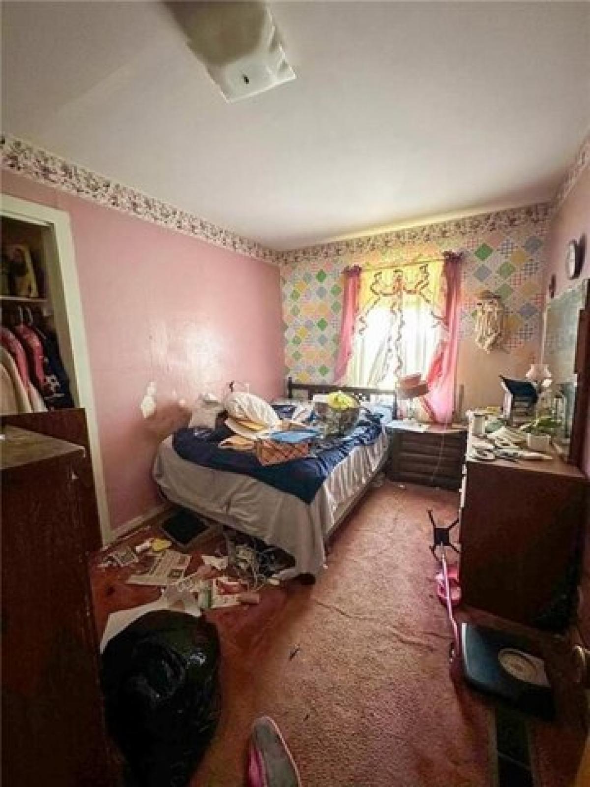 Picture of Home For Sale in Columbus, Kansas, United States