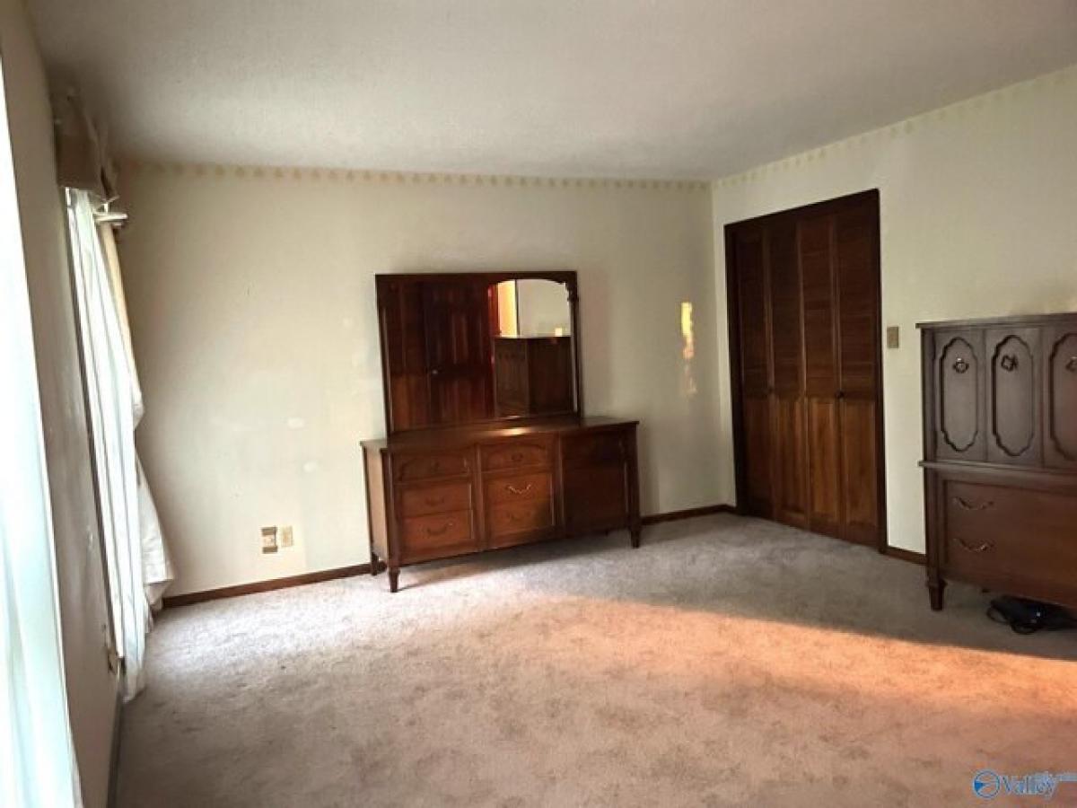 Picture of Home For Sale in Hokes Bluff, Alabama, United States