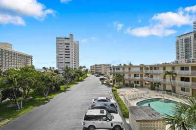 Home For Rent in Riviera Beach, Florida