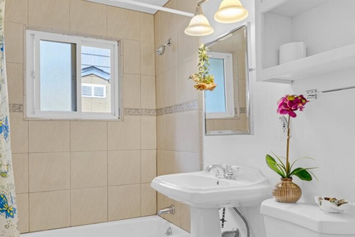 Picture of Home For Sale in Pacific Grove, California, United States