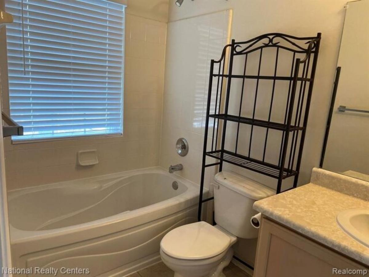 Picture of Home For Rent in Novi, Michigan, United States