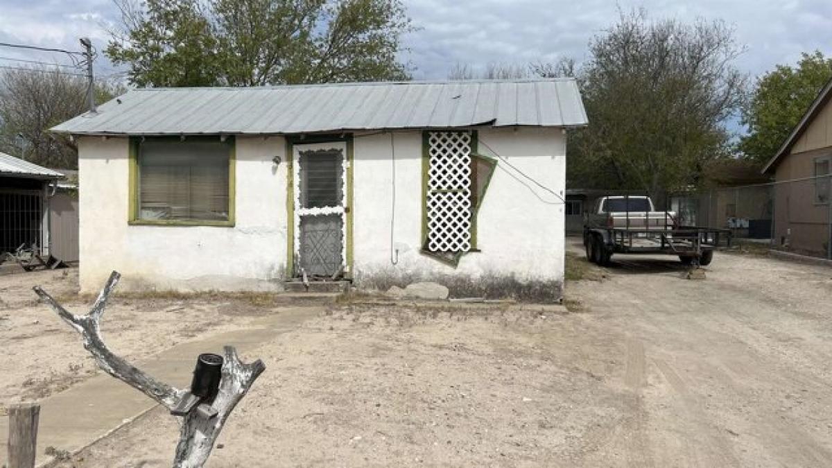 Picture of Home For Sale in Del Rio, Texas, United States