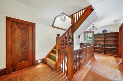 Home For Sale in Airmont, New York