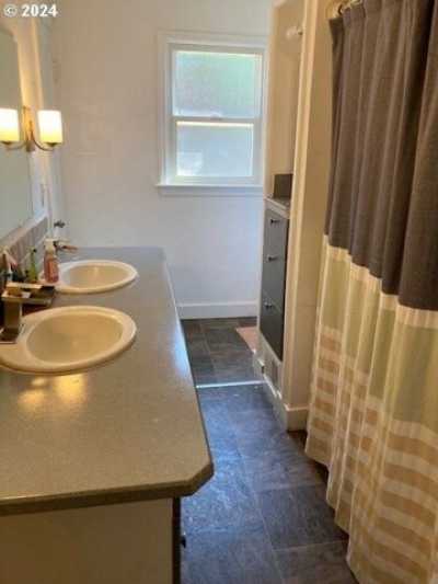 Home For Sale in Pendleton, Oregon