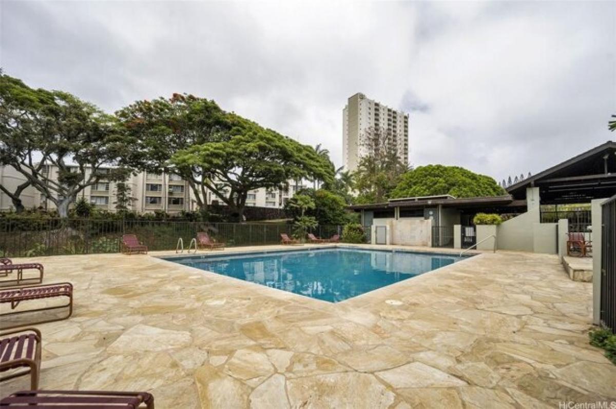 Picture of Home For Sale in Aiea, Hawaii, United States