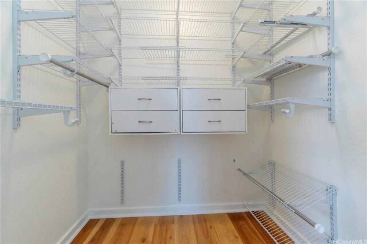 Picture of Home For Sale in Mililani, Hawaii, United States