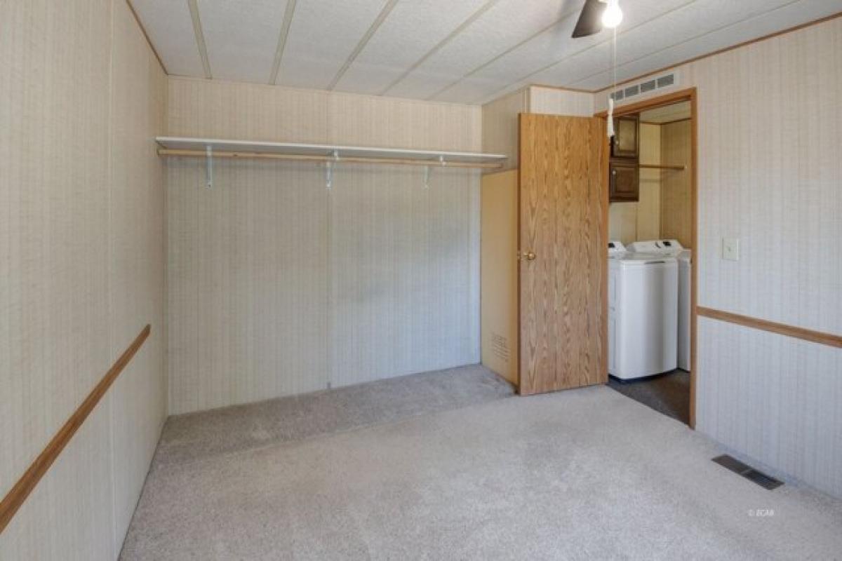 Picture of Home For Sale in Spring Creek, Nevada, United States