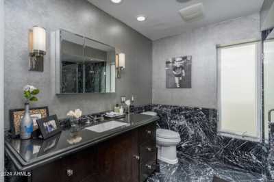 Home For Sale in Paradise Valley, Arizona