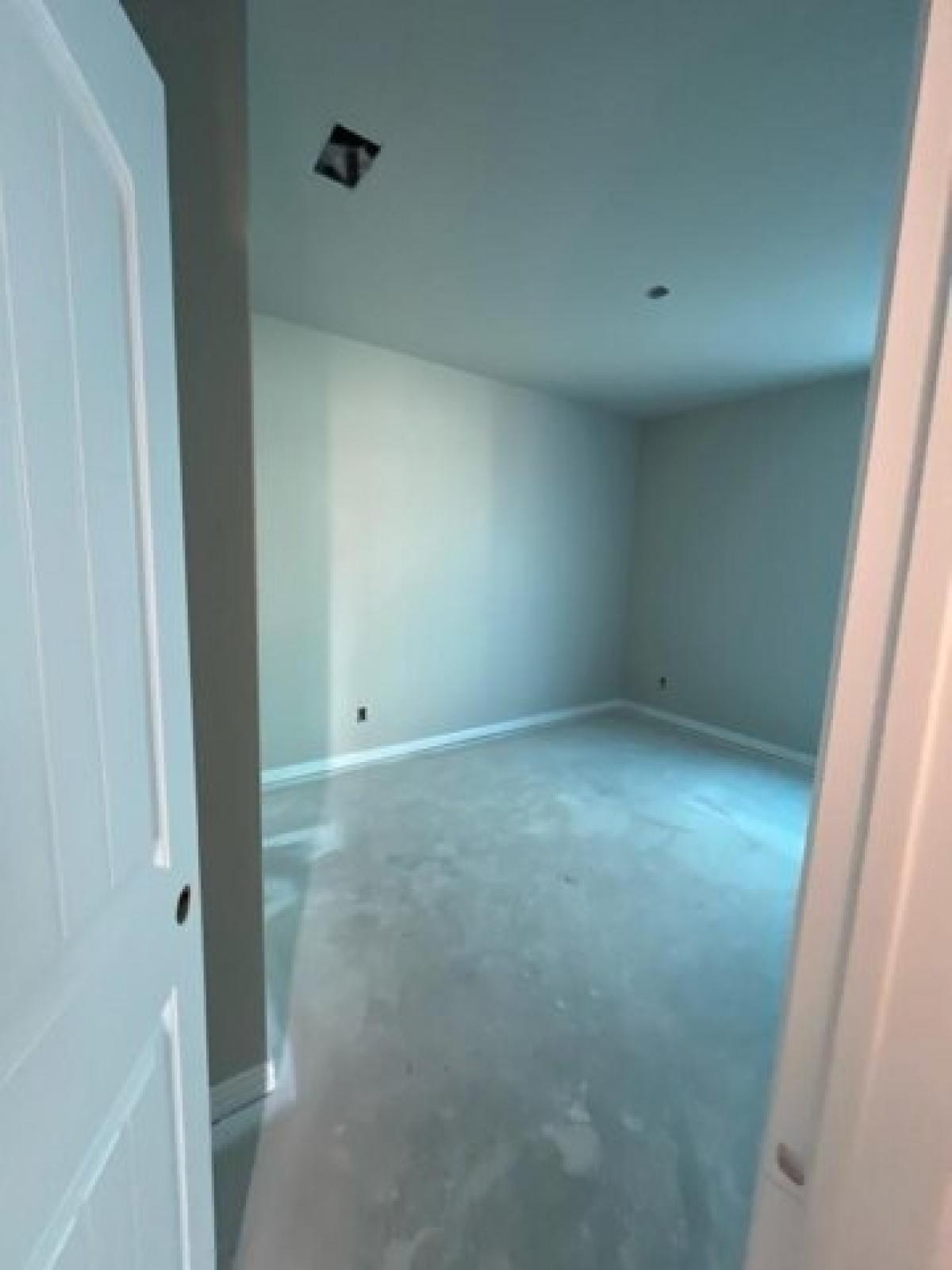 Picture of Home For Sale in Springtown, Texas, United States