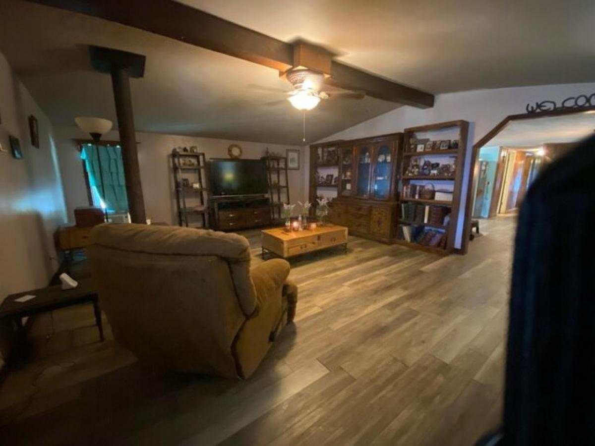 Picture of Home For Sale in Buckhorn, Kentucky, United States