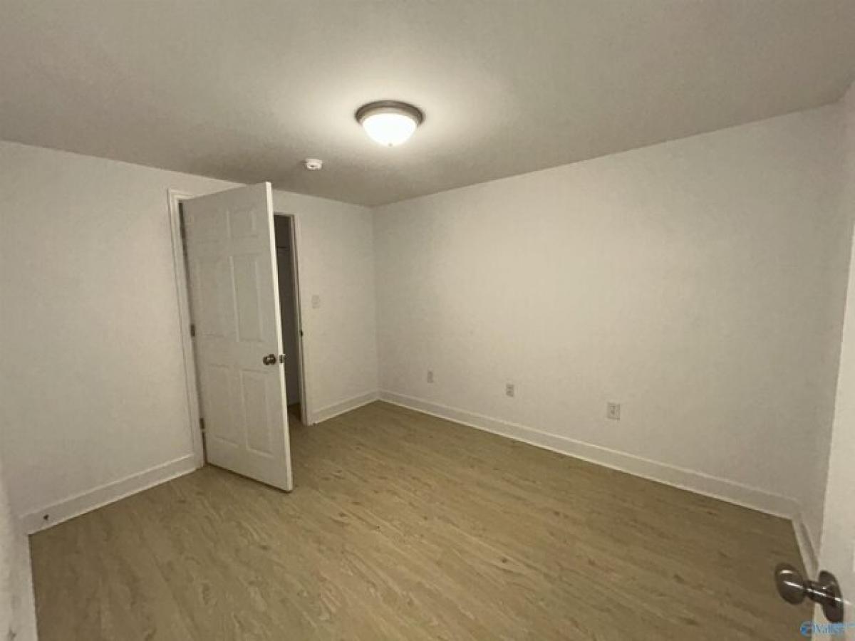 Picture of Home For Sale in Guntersville, Alabama, United States