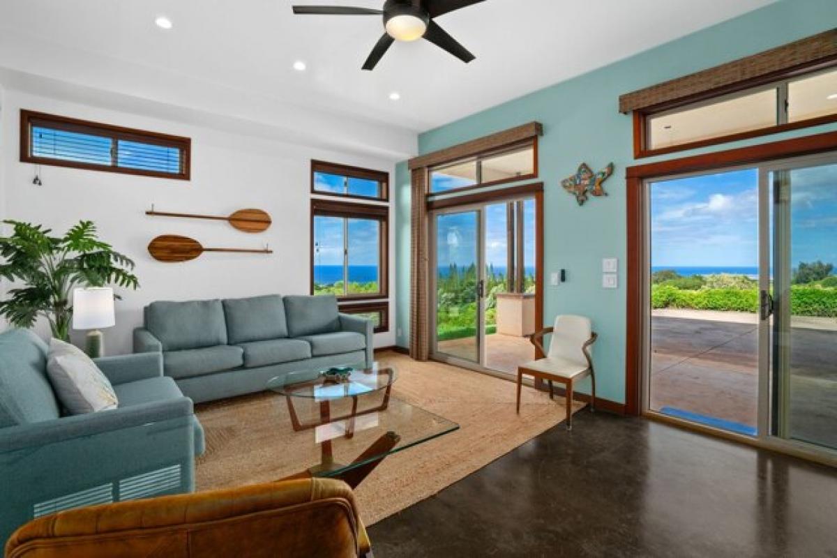 Picture of Home For Sale in Kalaheo, Hawaii, United States