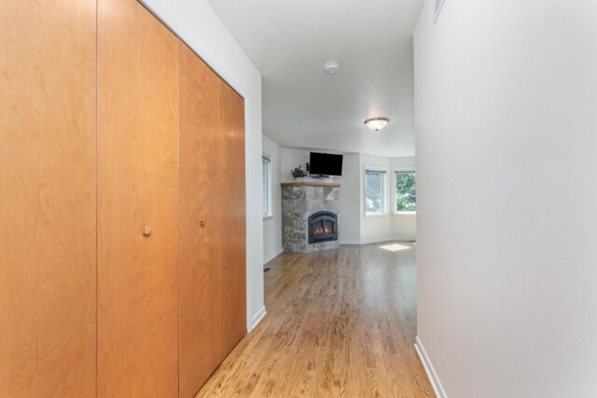 Picture of Home For Sale in Midland, Michigan, United States