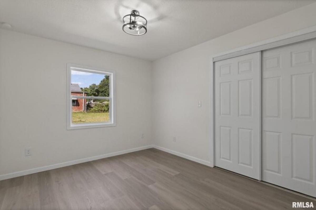 Picture of Home For Sale in Springfield, Illinois, United States