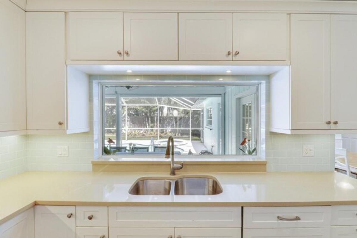 Picture of Home For Sale in Tequesta, Florida, United States