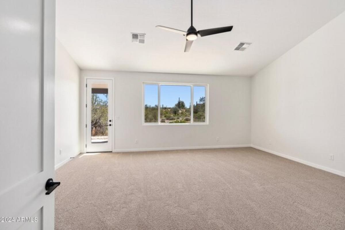 Picture of Home For Sale in Casa Grande, Arizona, United States