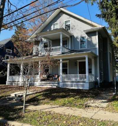 Home For Rent in Branford, Connecticut