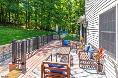 Home For Sale in Hopatcong, New Jersey