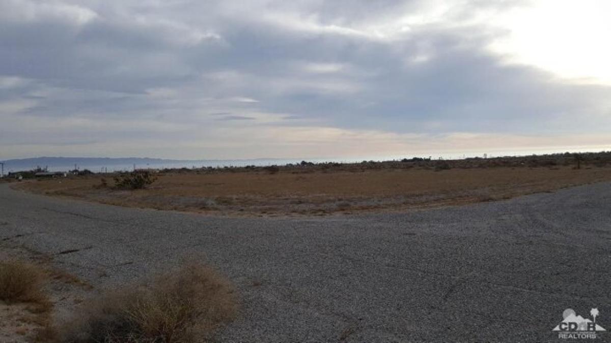 Picture of Residential Land For Rent in Thermal, California, United States