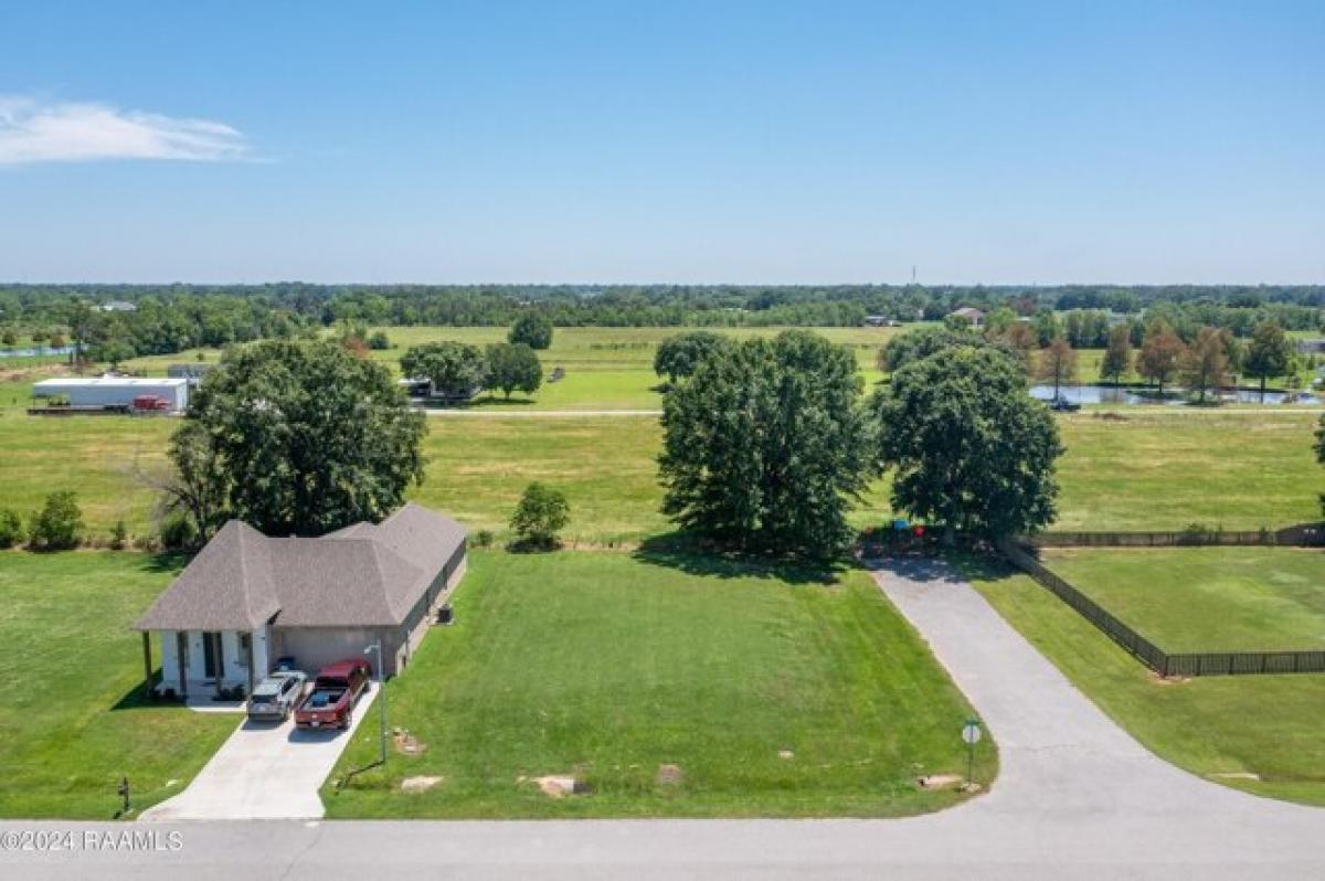 Picture of Residential Land For Sale in Scott, Louisiana, United States