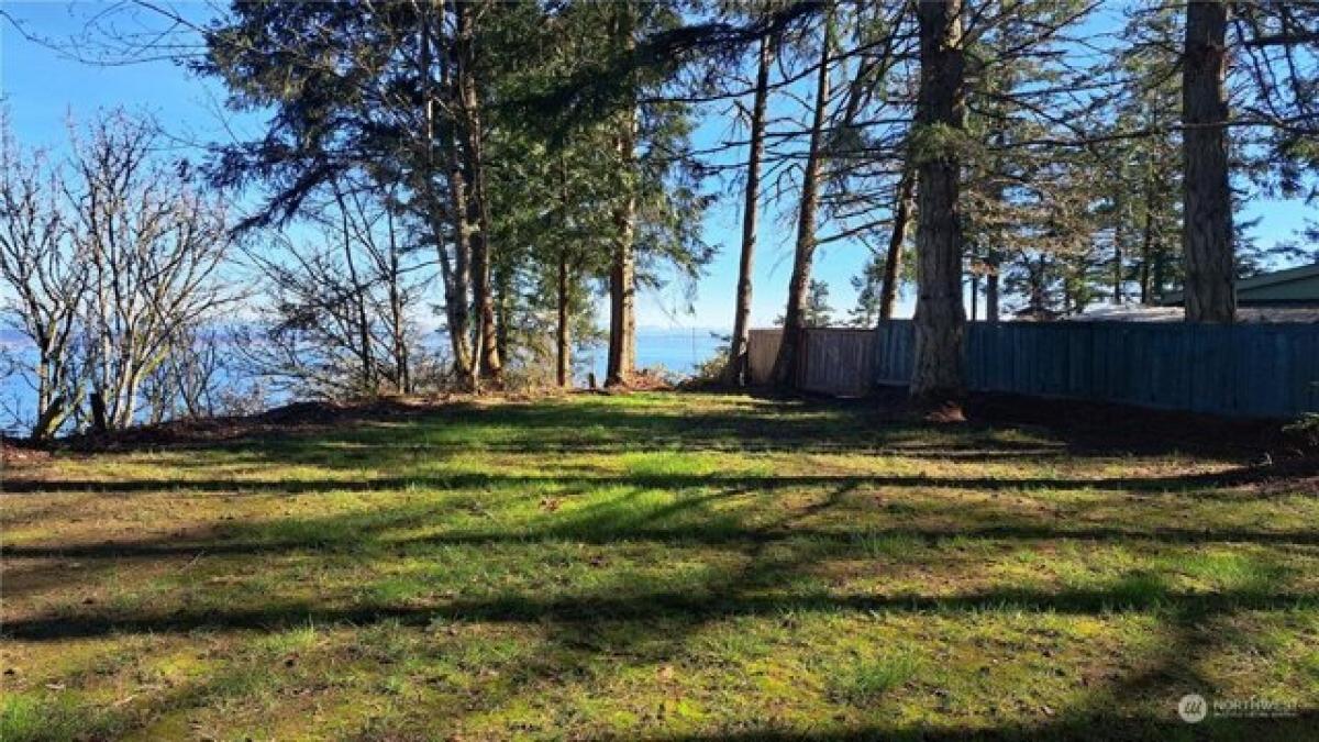 Picture of Residential Land For Sale in Camano Island, Washington, United States