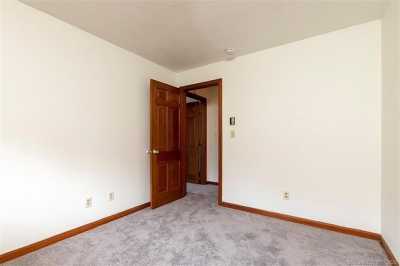 Home For Rent in Woodbridge, Connecticut