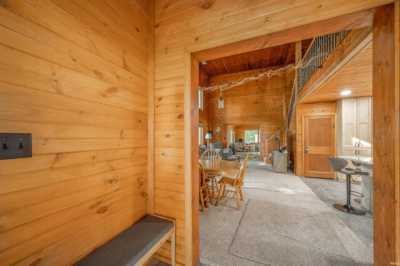 Home For Sale in Farmland, Indiana