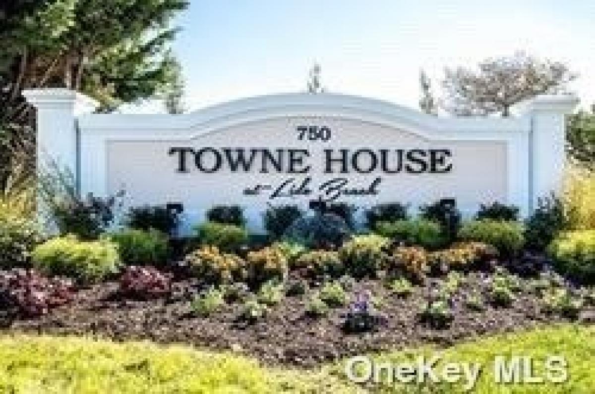 Picture of Home For Sale in Lido Beach, New York, United States