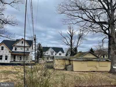 Home For Sale in Shady Side, Maryland