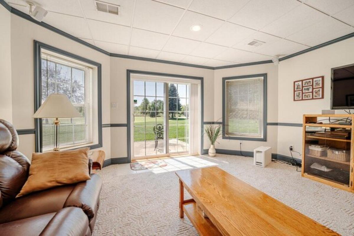 Picture of Home For Sale in Coloma, Michigan, United States