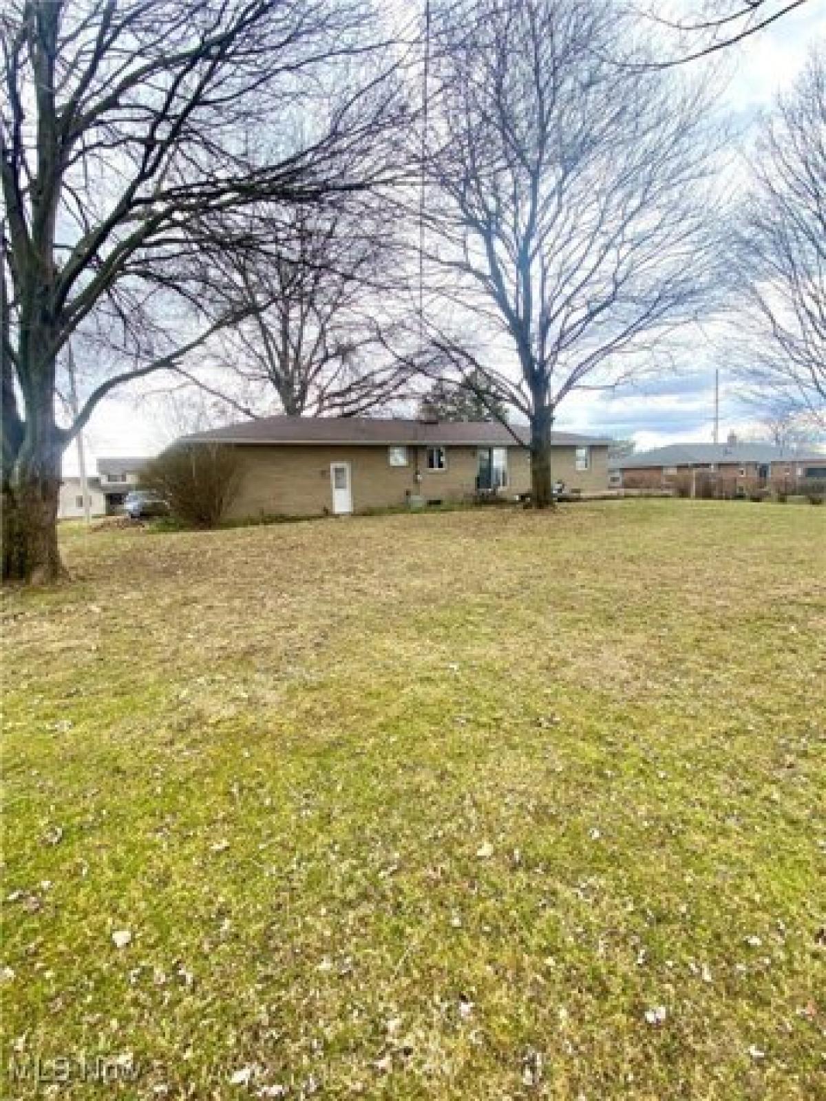 Picture of Home For Sale in Louisville, Ohio, United States