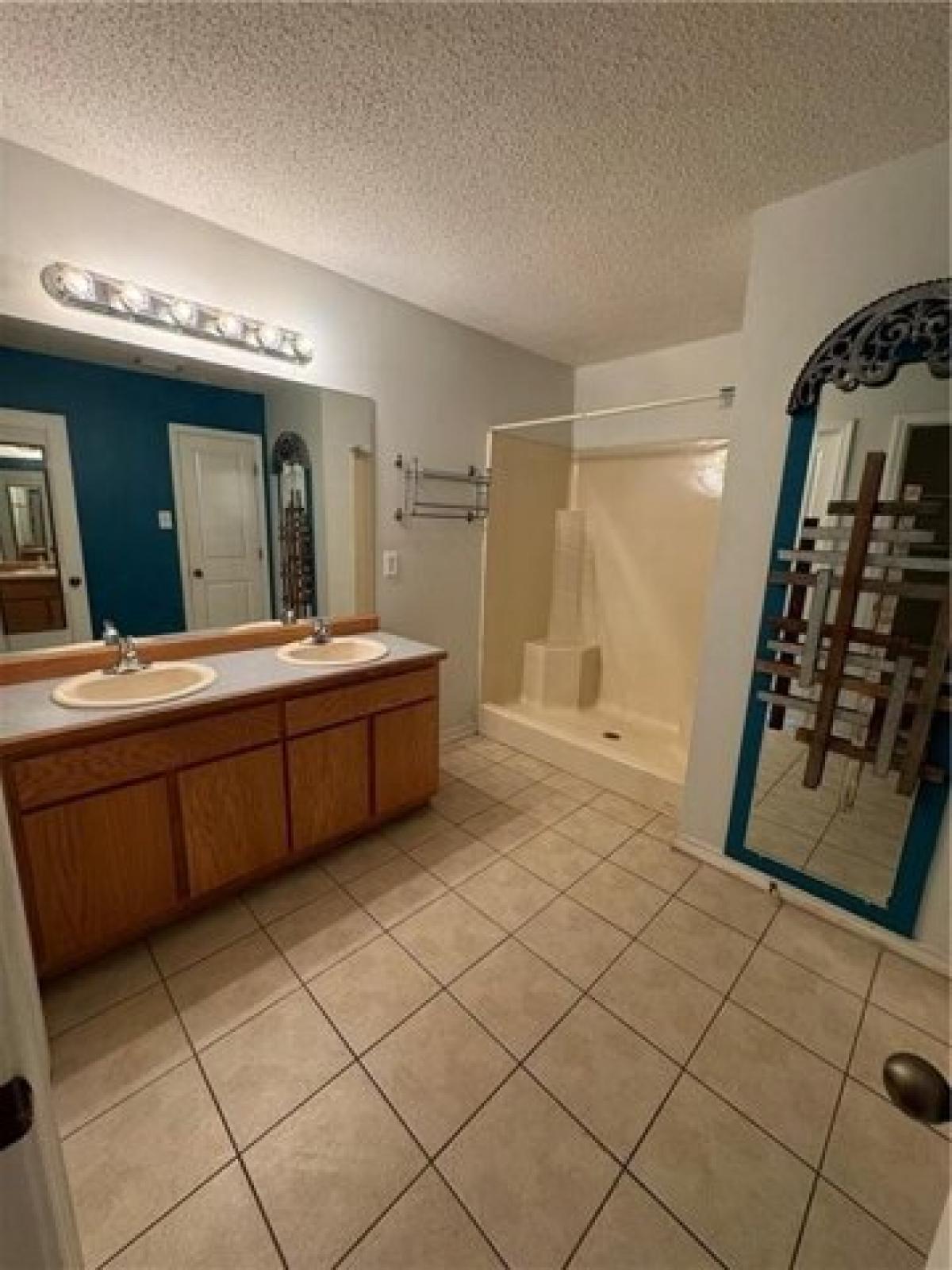 Picture of Home For Sale in Satsuma, Alabama, United States