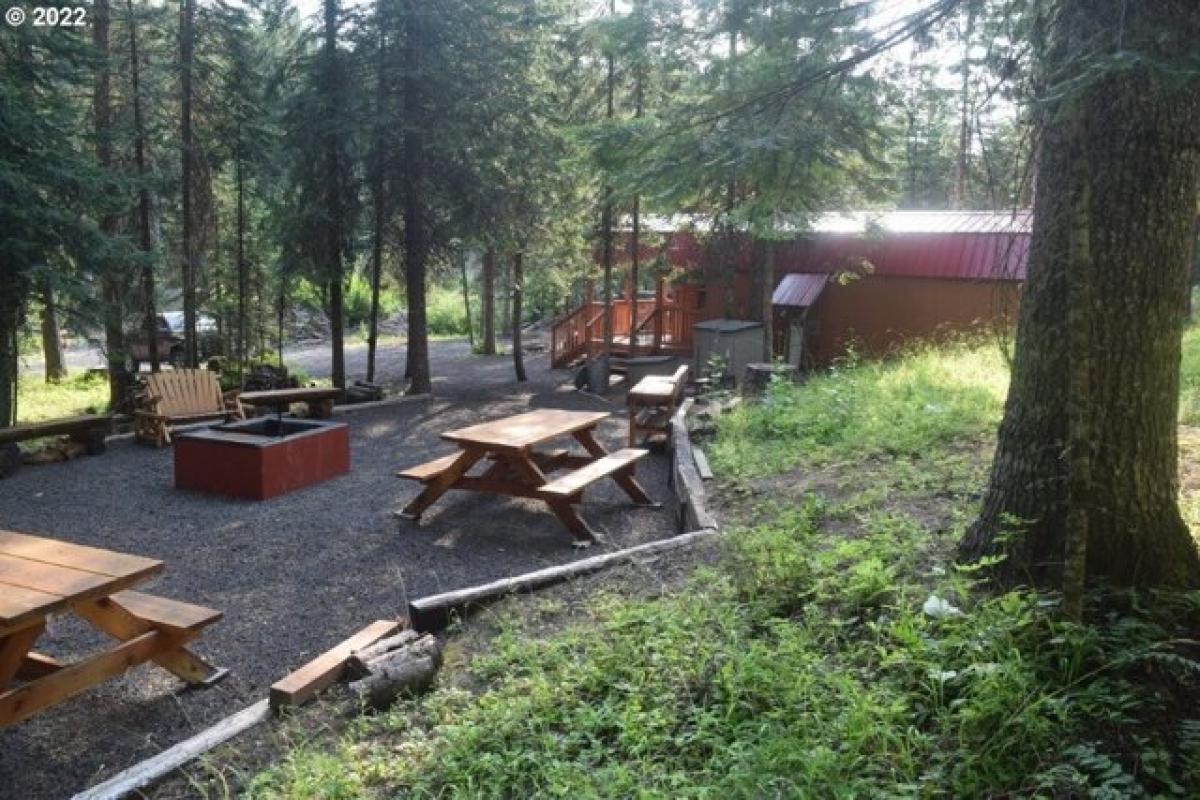 Picture of Home For Sale in Weston, Oregon, United States