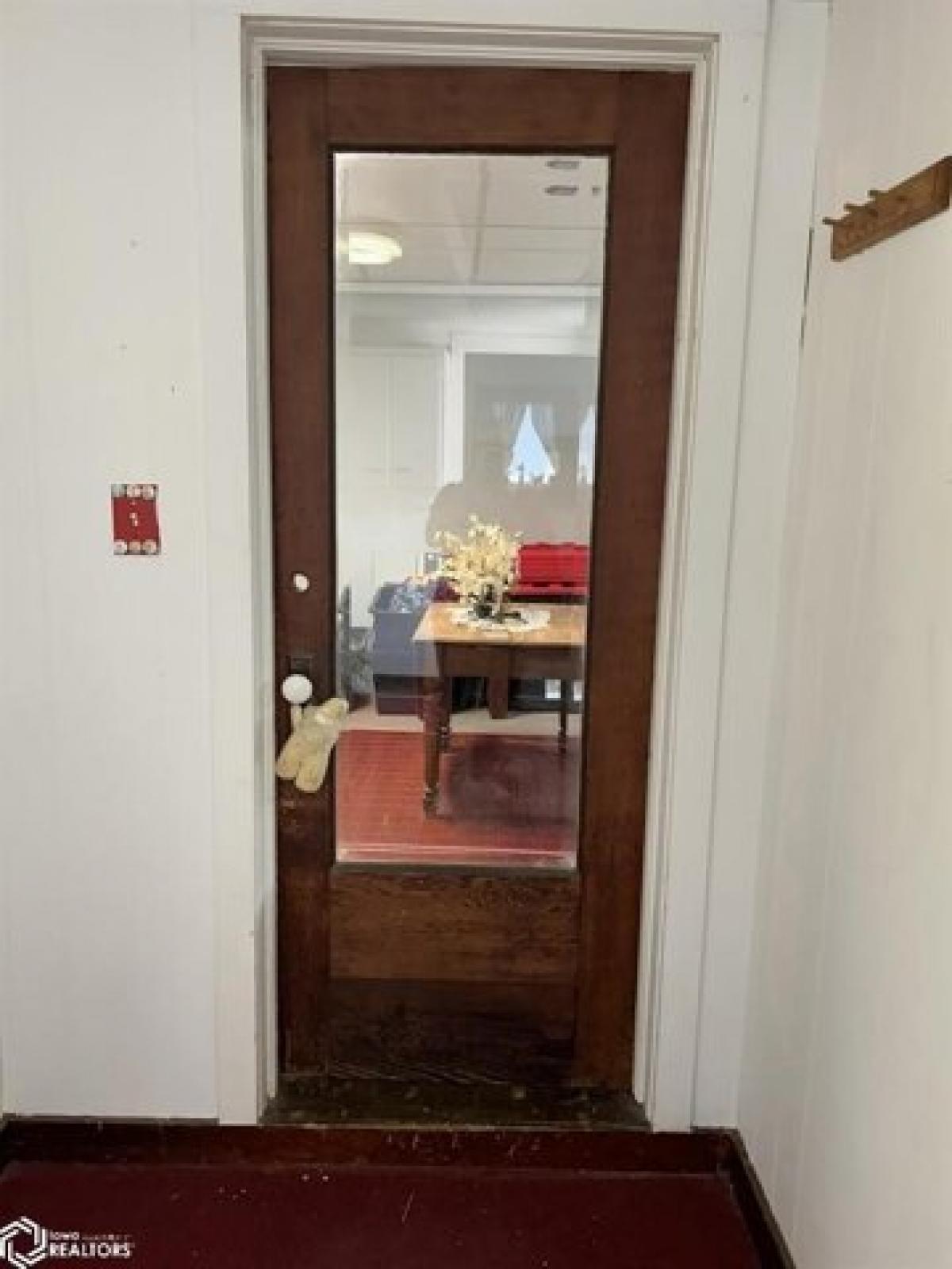 Picture of Home For Sale in Red Oak, Iowa, United States