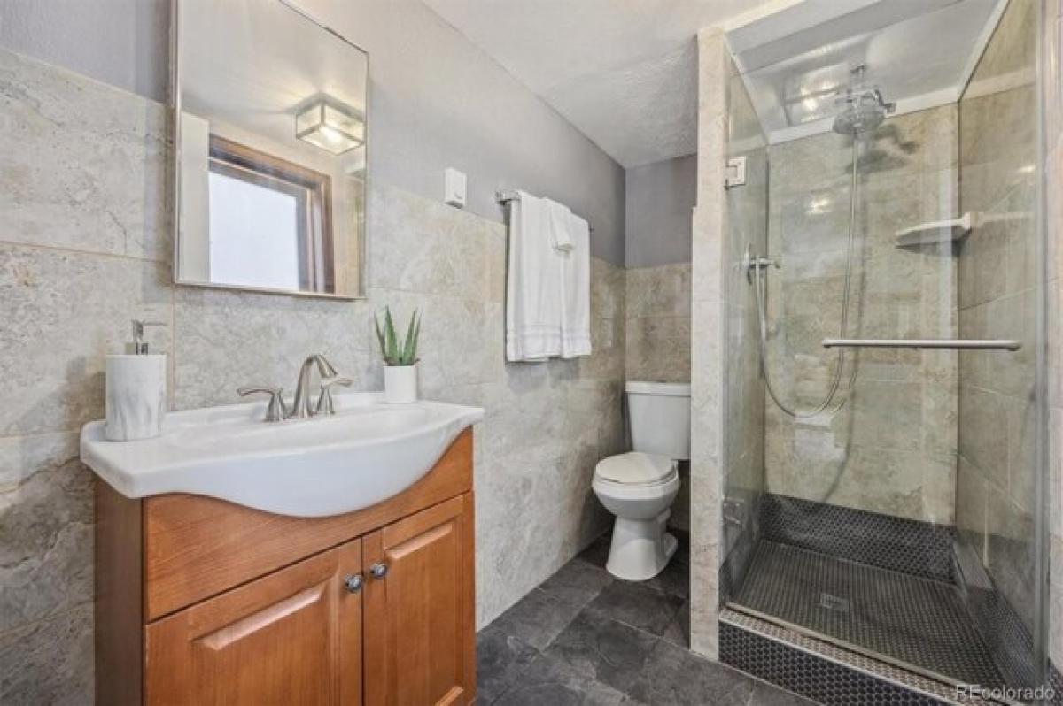 Picture of Home For Sale in Morrison, Colorado, United States