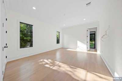 Home For Sale in Closter, New Jersey