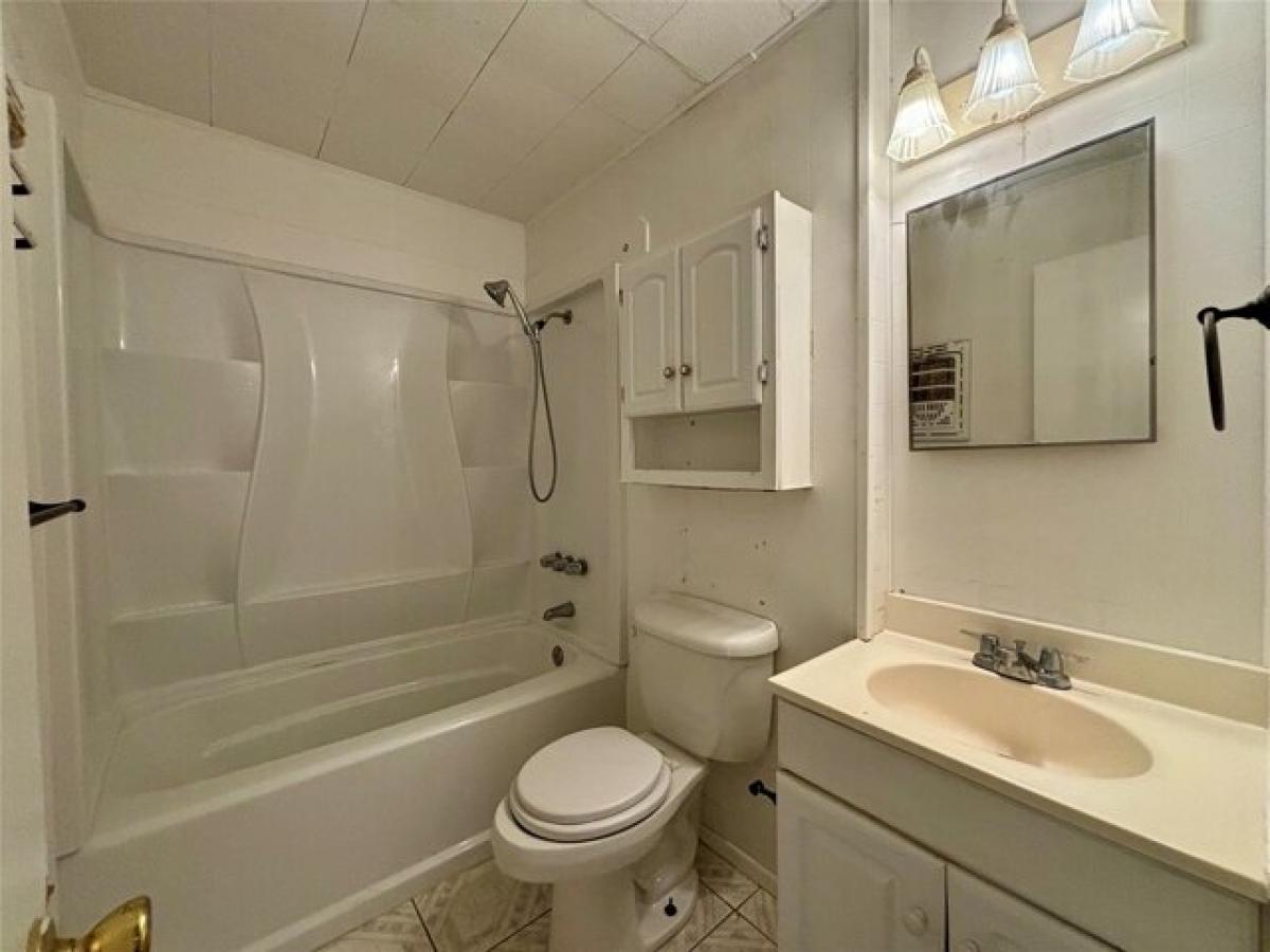 Picture of Home For Sale in Freeport, Texas, United States