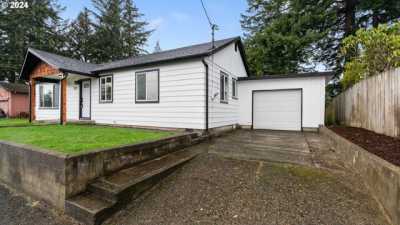 Home For Sale in Coos Bay, Oregon