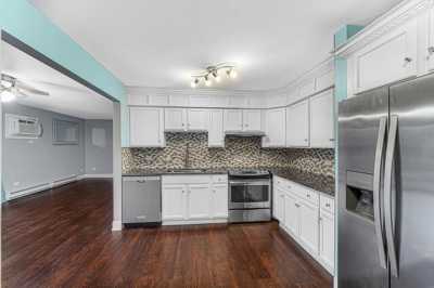 Home For Rent in Oak Forest, Illinois