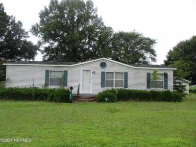 Home For Sale in Kinston, North Carolina