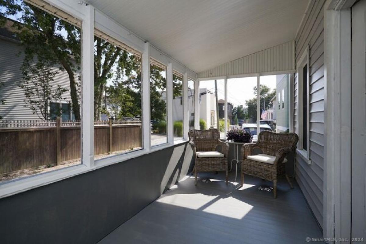 Picture of Home For Sale in Westport, Connecticut, United States