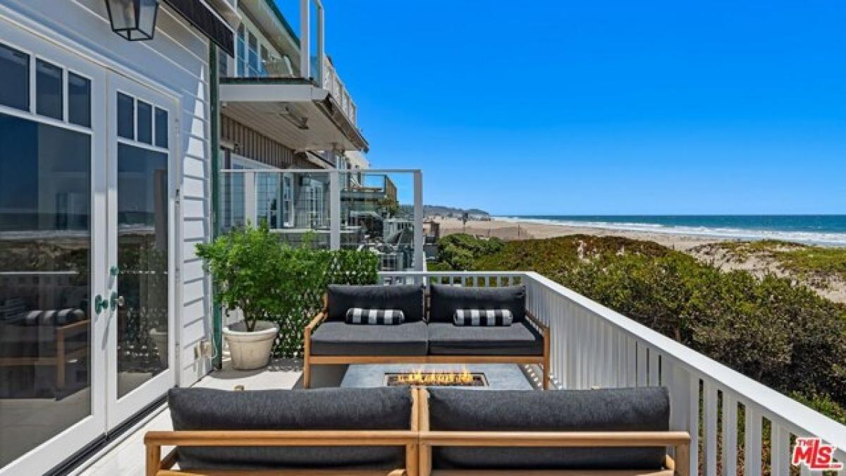Picture of Home For Sale in Malibu, California, United States