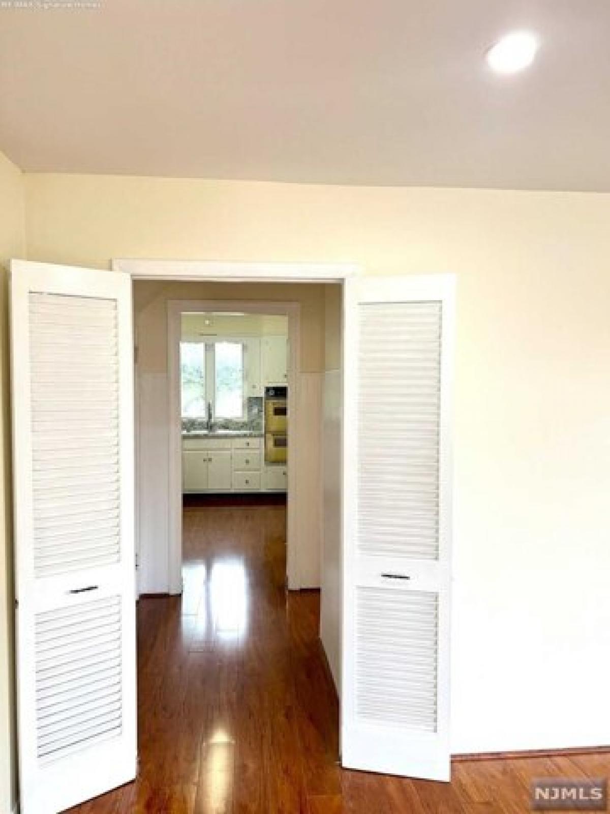 Picture of Home For Rent in Cliffside Park, New Jersey, United States