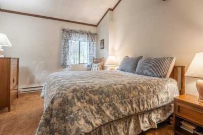 Home For Sale in Mammoth Lakes, California