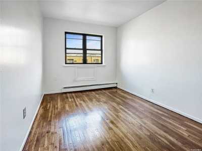 Home For Rent in East Elmhurst, New York