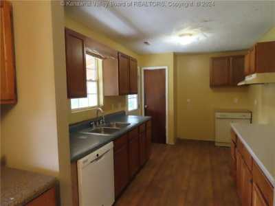 Home For Sale in Clendenin, West Virginia